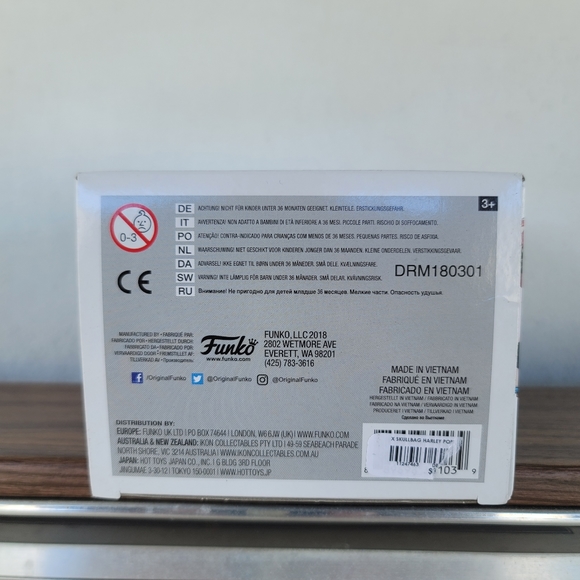 🚨 2 Harley Quinn Funko! - Picture 13 of 13